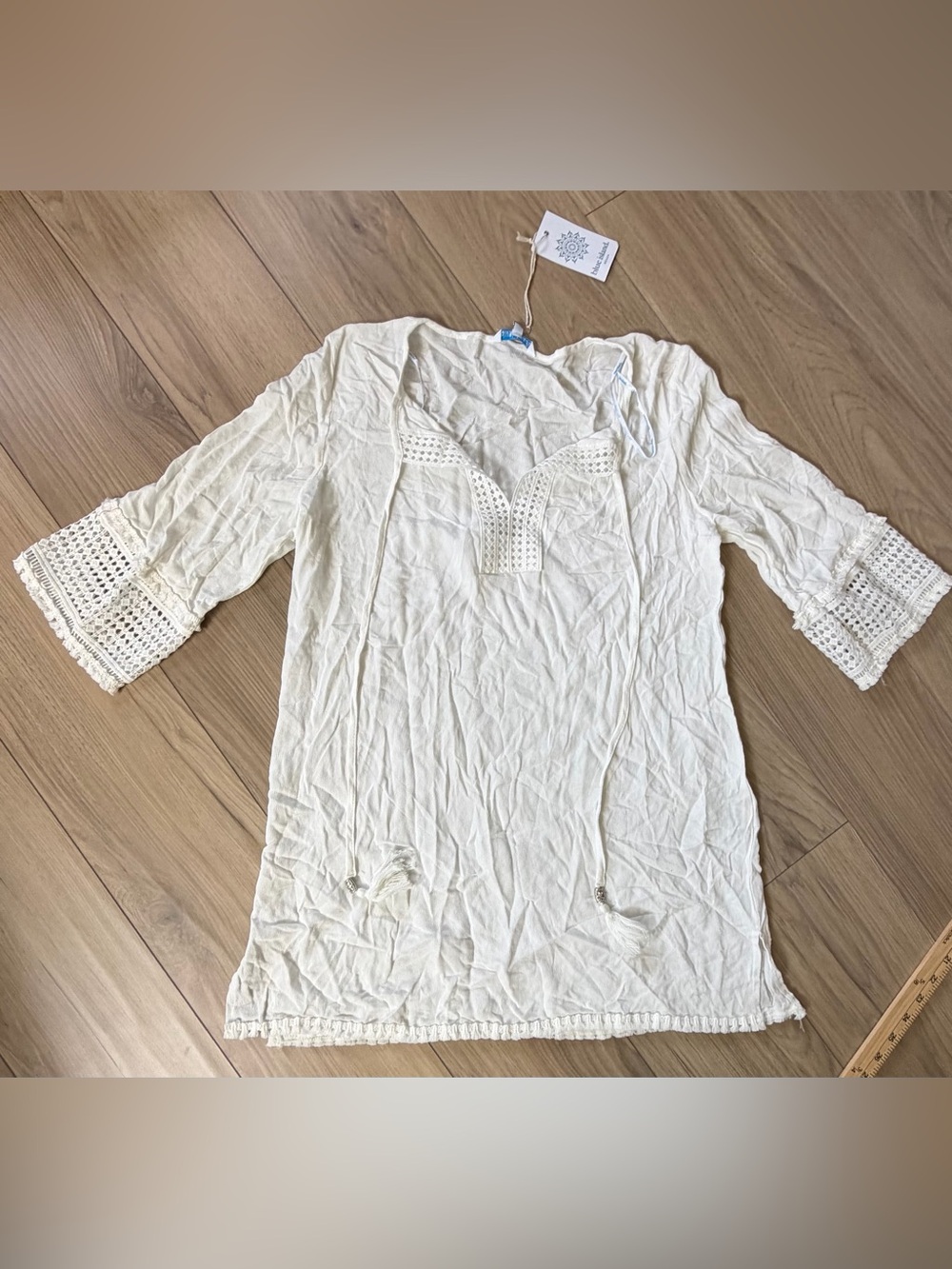 Blue Island Cover Up White Crochet Detail 3/4 Sleeve V-Neck Sz L NWT